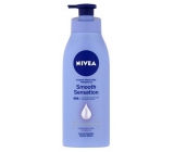 Nivea Smooth Sensation cremige Körperlotion für trockene Haut mit einer 400 ml Pumpe